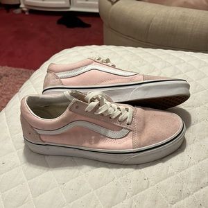 Pink low rize shoes
